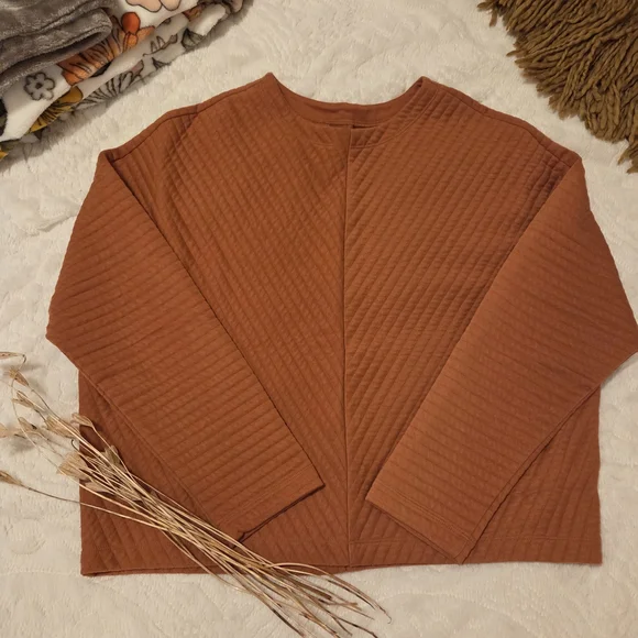 A New Day Rust Orange Quilted Women's Crew Neck Pullover Sweater. Retro Playful - Picture 5 of 8